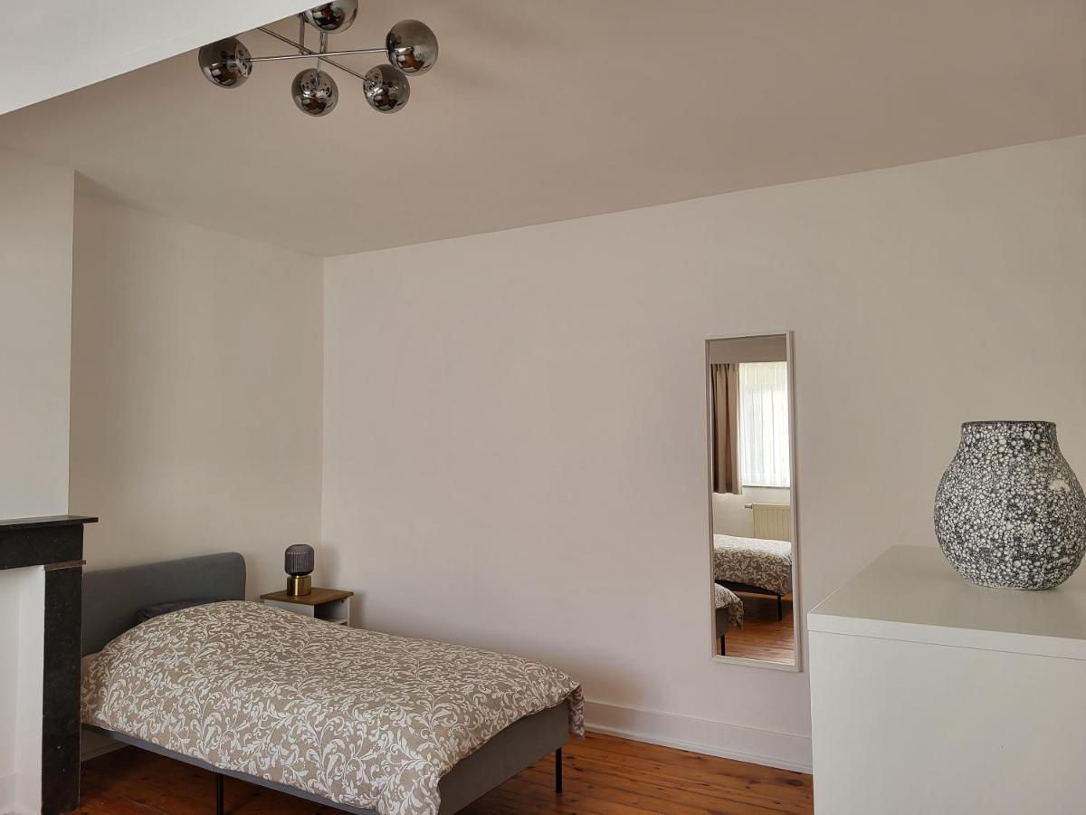 Brussels Bed & Blockchain Private Rooms With Shared Bathroom Etterbeek 외부 사진