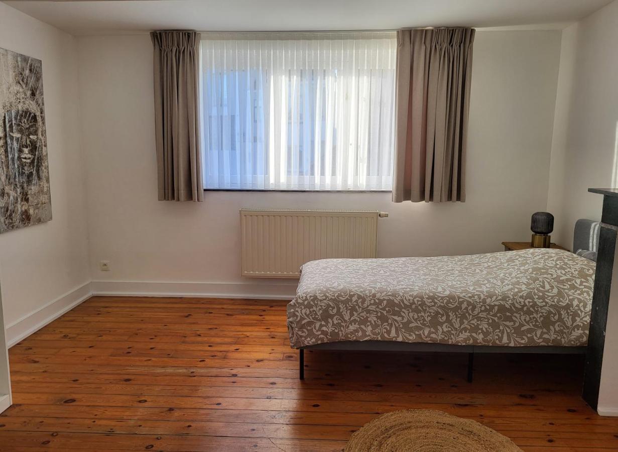 Brussels Bed & Blockchain Private Rooms With Shared Bathroom Etterbeek 외부 사진