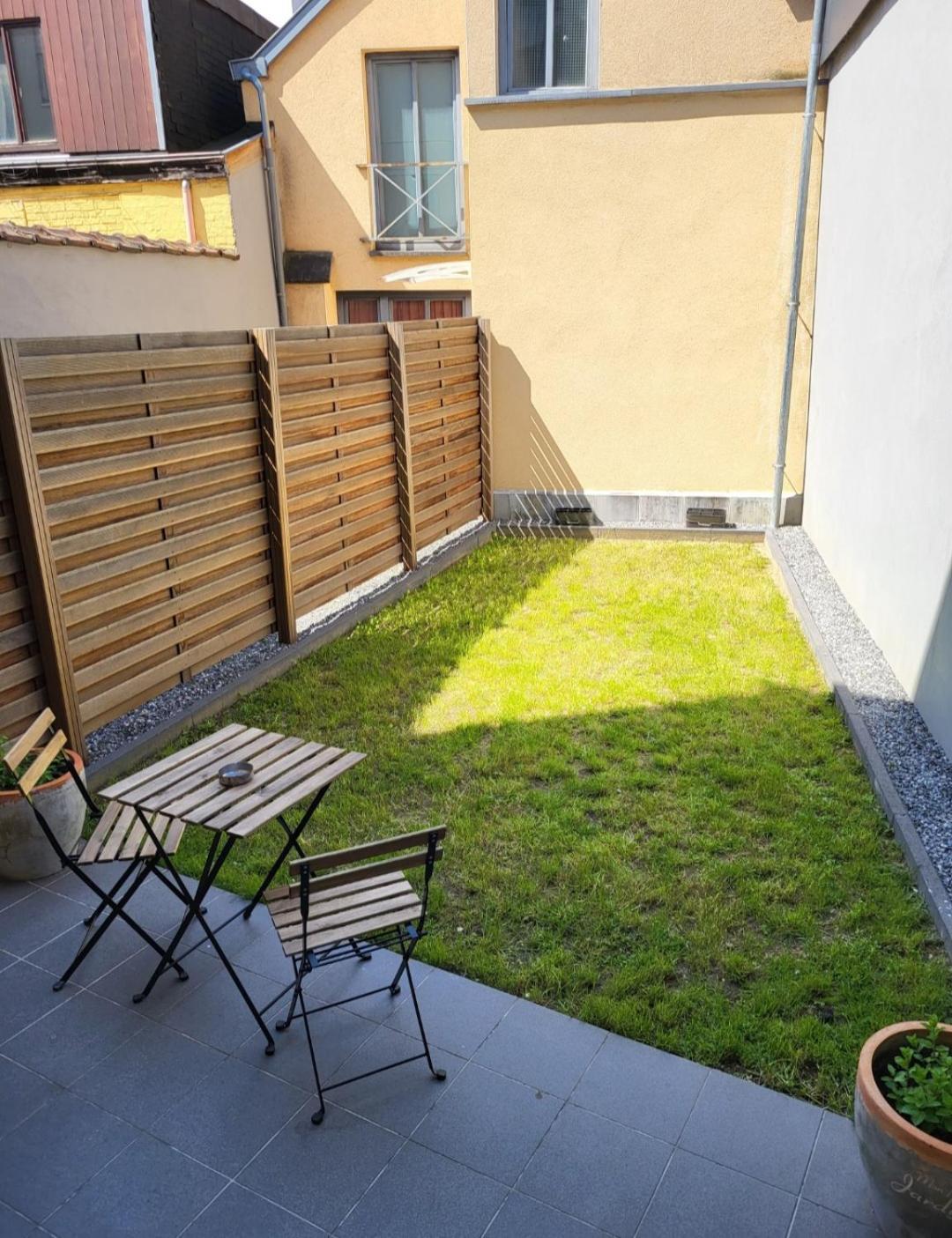 Brussels Bed & Blockchain Private Rooms With Shared Bathroom Etterbeek 외부 사진