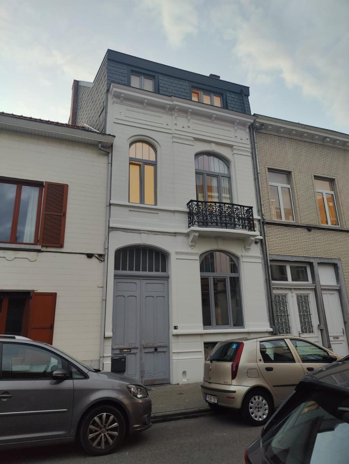 Brussels Bed & Blockchain Private Rooms With Shared Bathroom Etterbeek 외부 사진